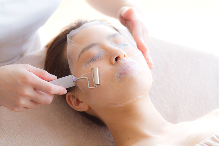 横浜　桜木町にあるエステサロン　エルニド　フェイシャル　アロマリンパマッサージ